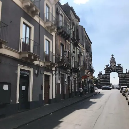Apartmán Garibaldi Suites & *