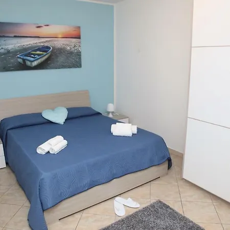 Garibaldi Suites & * Katánie